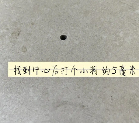 衡东瓷砖空鼓维修公司专业解答在瓷砖铺贴过程中，如果砂料搅拌不均匀，将会带来以下问题